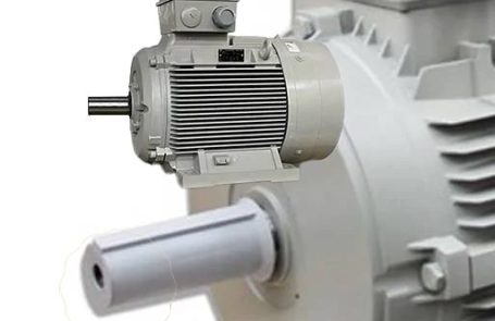 مقایسه  الکتروموتورهای سه‌فاز با فریم چدنی و فریم آلومینیومی
